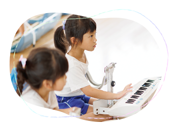 府中ひばり幼稚園の子どもたち