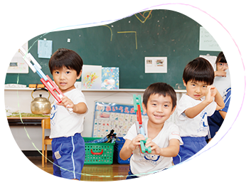 府中ひばり幼稚園の子どもたち